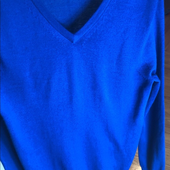 Express V-neck Sweater in EUC! - Picture 3 of 5